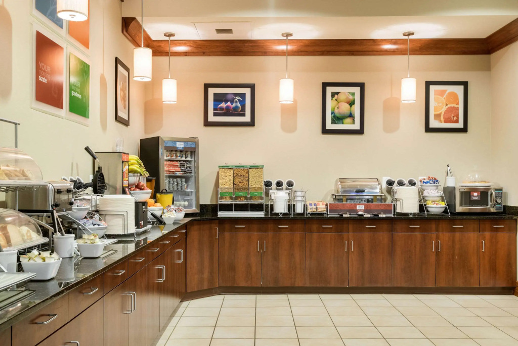 Comfort Inn & Suites Lexington Park near Pax River