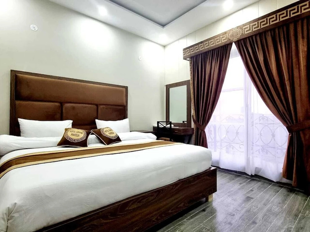 Hotel Grand Pakeeza