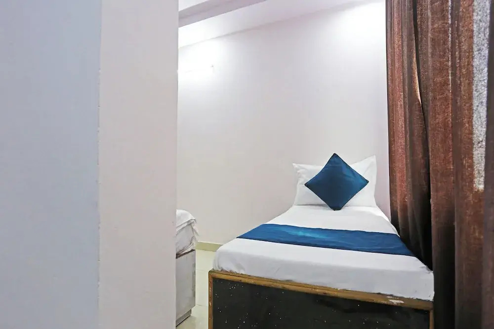 FabHotel Grand Victory