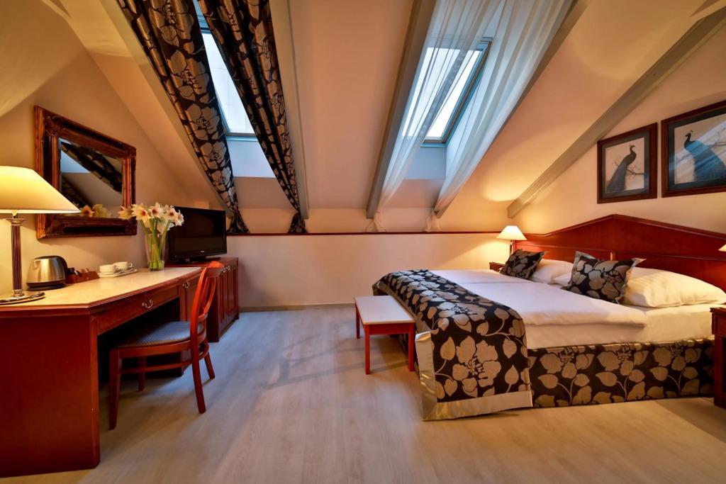 Carlton