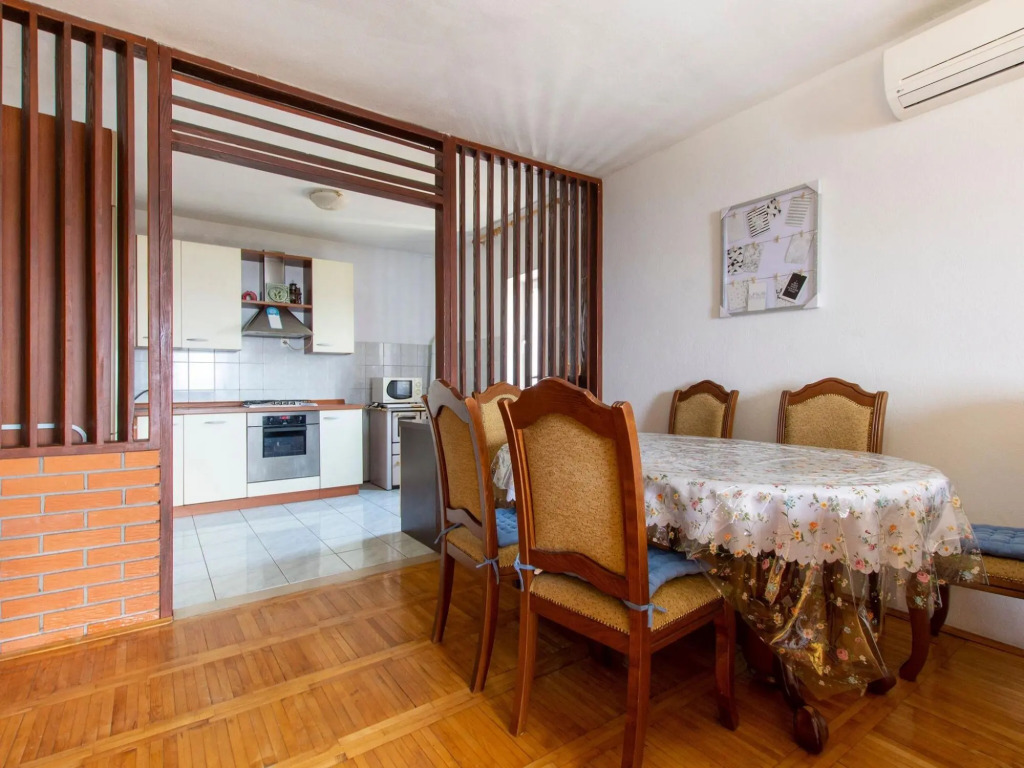 Welcoming Apartment in Tribanj With Terrace