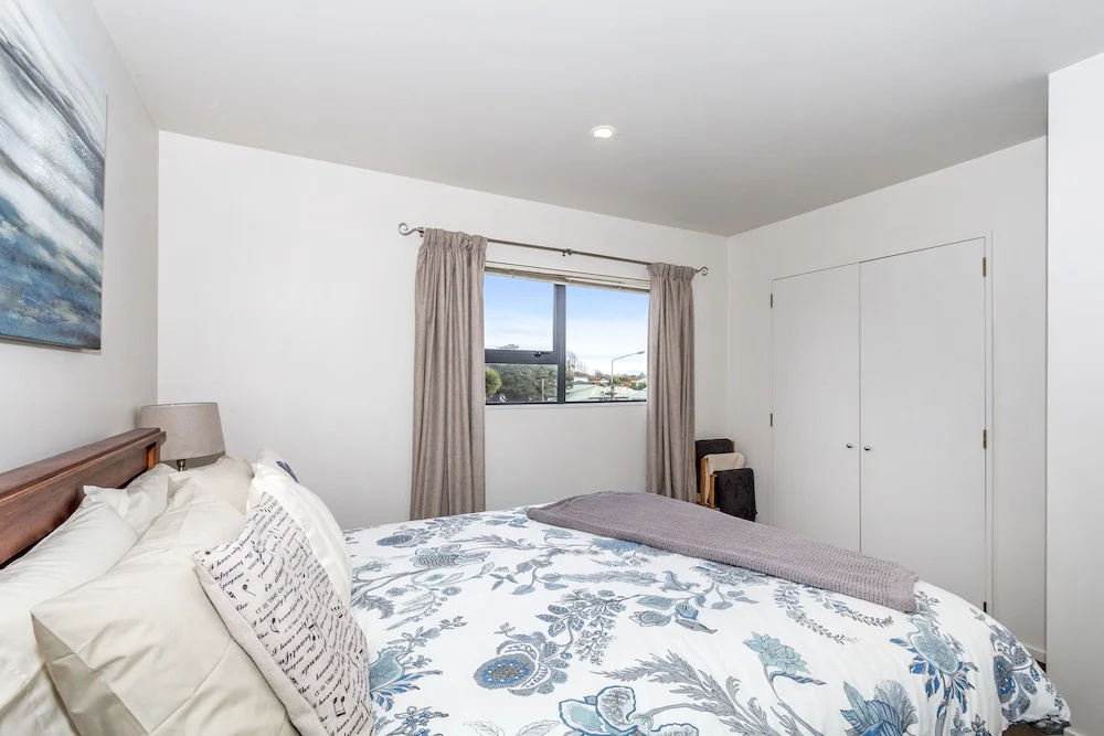 Awesome Christchurch Apartment