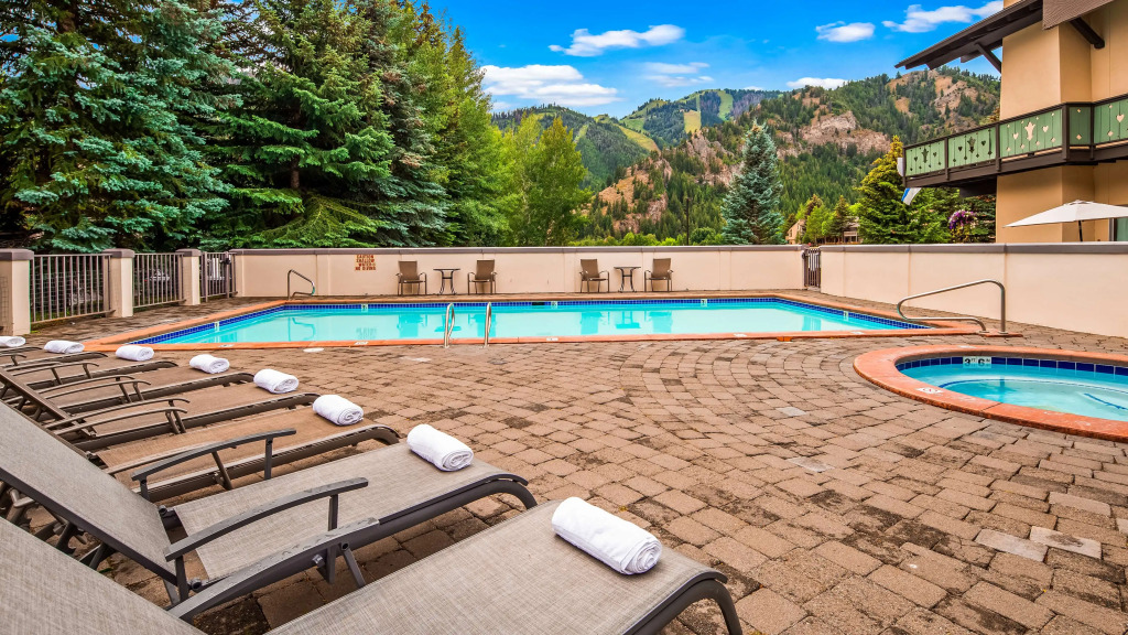Best Western Tyrolean Lodge