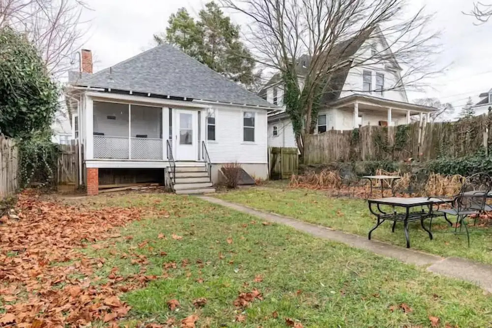 Cozy Cape Cod Bungalow