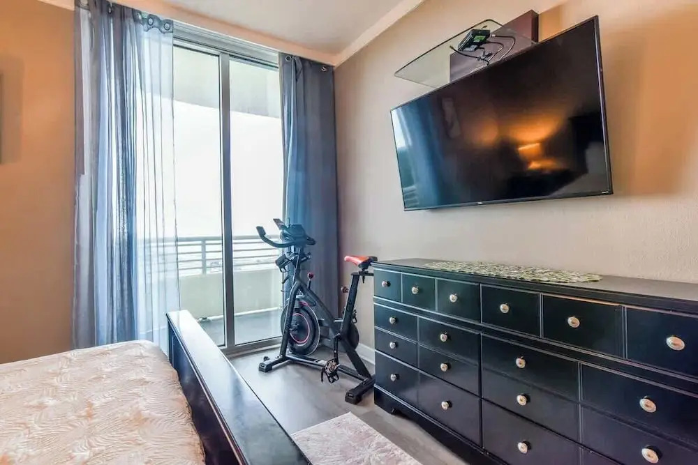 Beautiful 15th Floor 2 Bedroom, 2 Bath Condo at The Ocean Club!