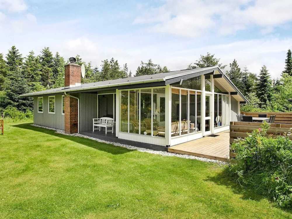 Spacious Holiday Home in Højslev near Sea