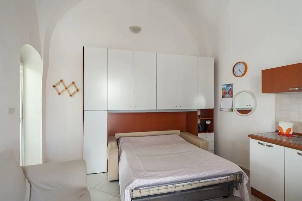 Monolocale finemente ristrutturato