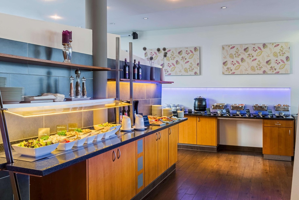 Отель Courtyard by Marriott Dortmund
