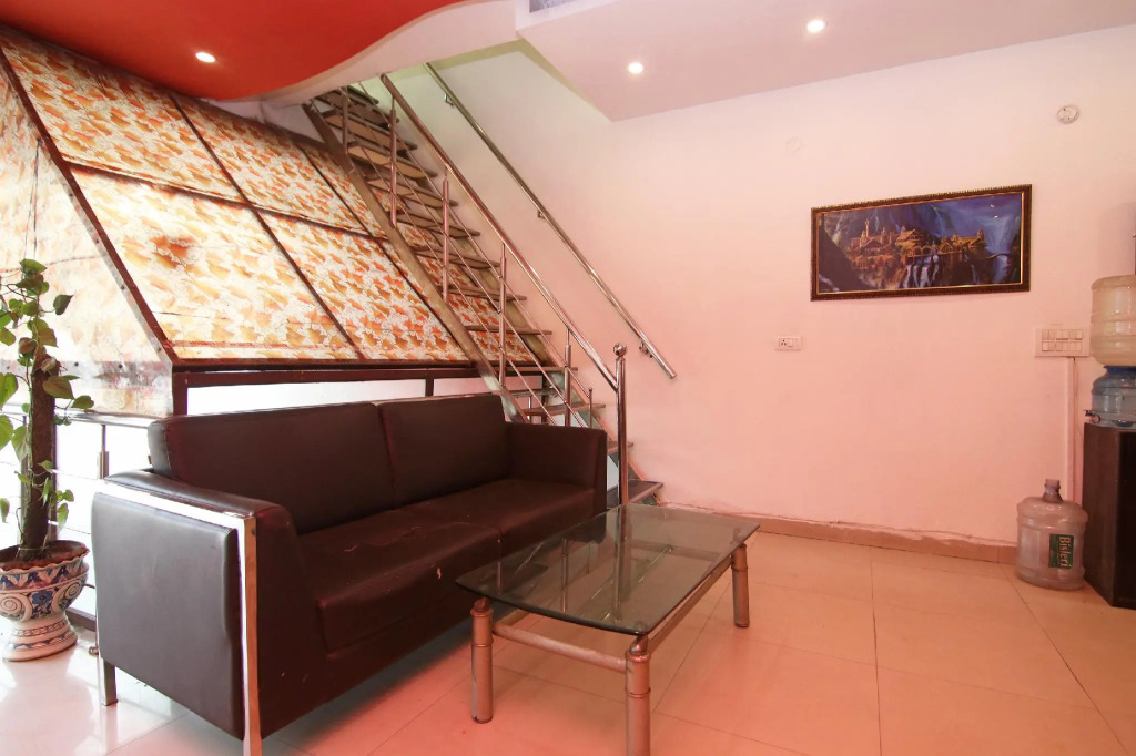 OYO 22756 Diksha Hotel