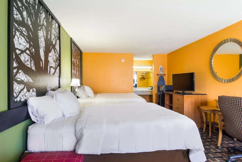 Americas Best Value Inn Darien