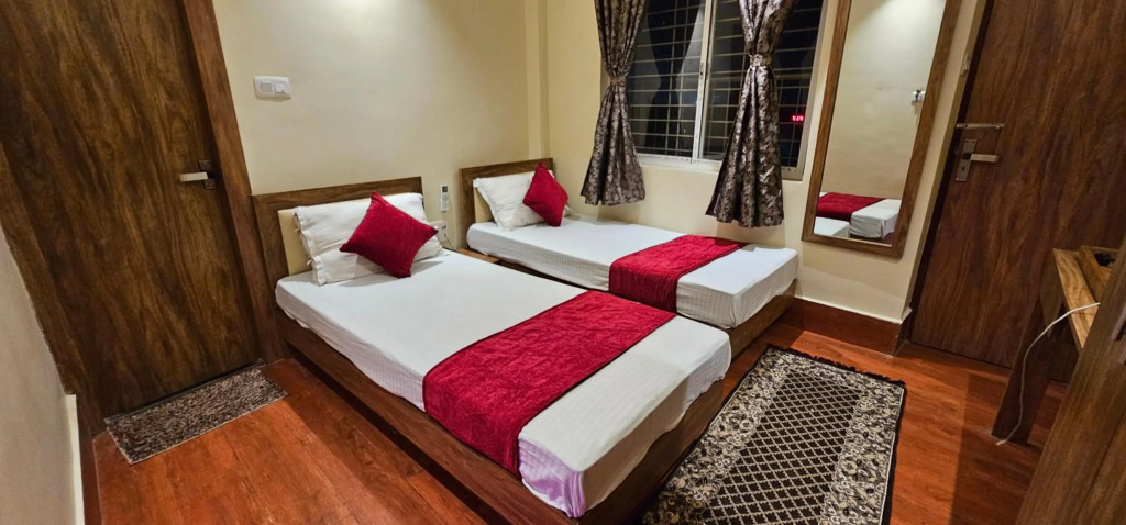 DREAM HOTEL