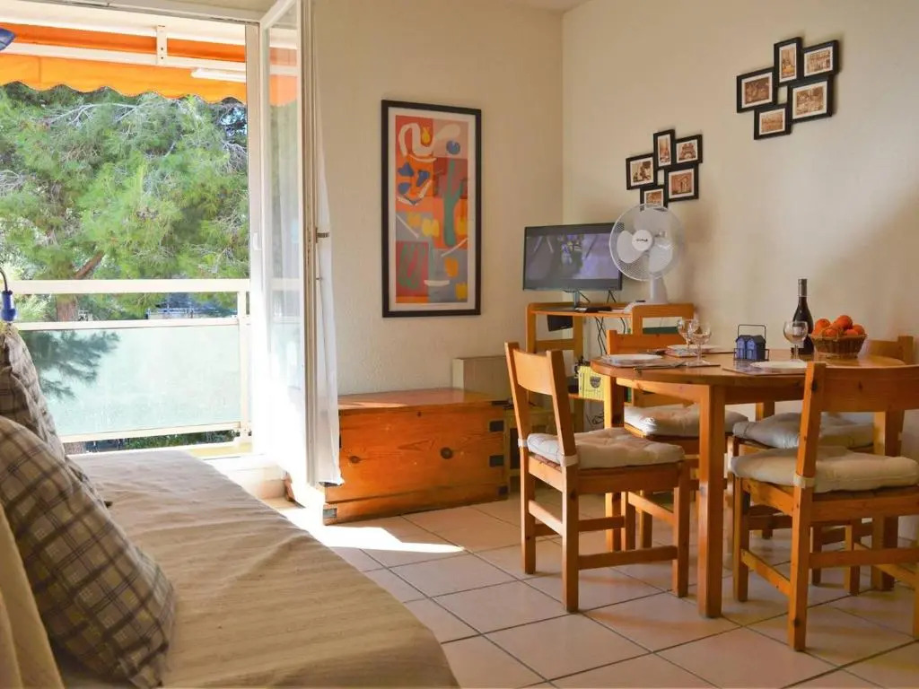 Appartement Bormes-les-Mimosas, 2 pièces, 4 personnes - FR-1-251-406