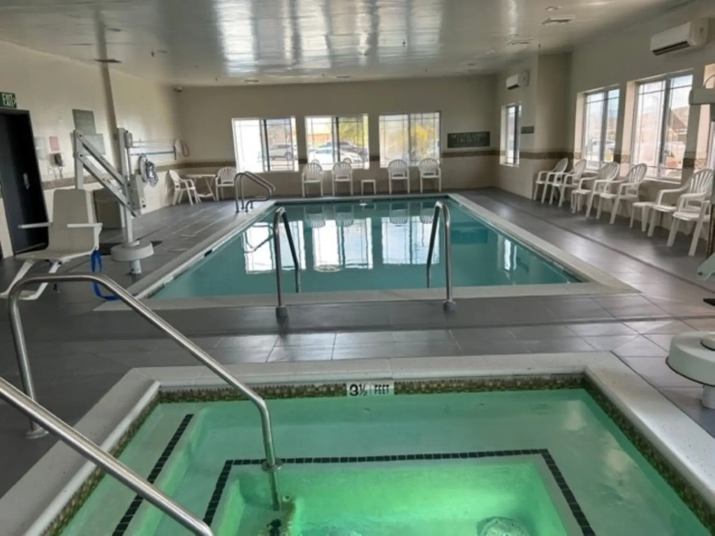 Holiday Inn & Suites - Barstow by IHG