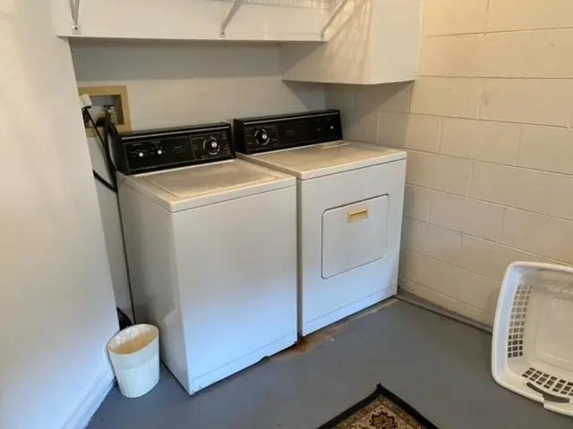 2456SAB - 2-story golf front condo!