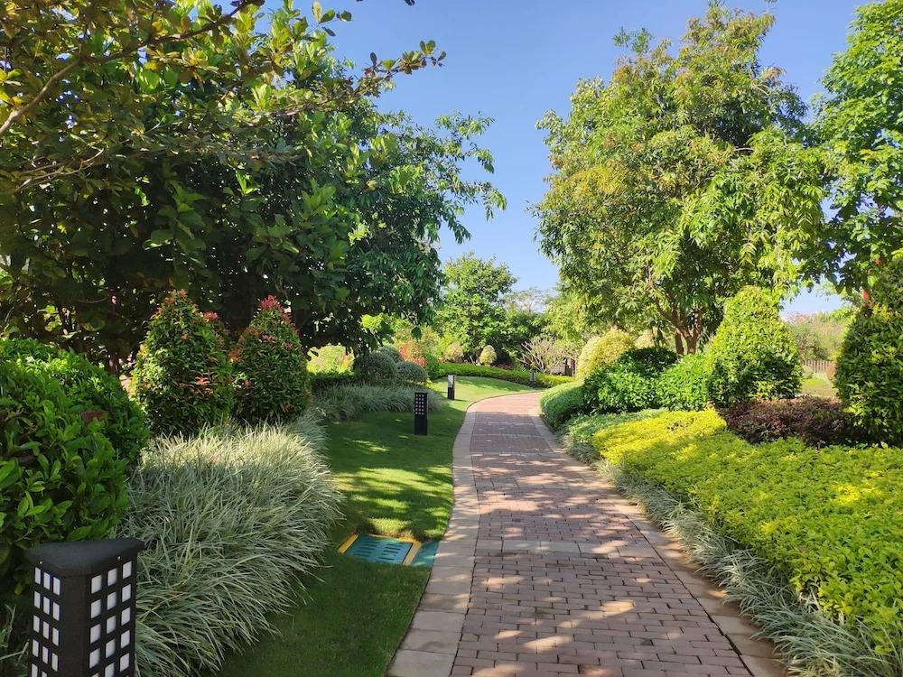 Xishuangbanna Yajule City Golf Hotel