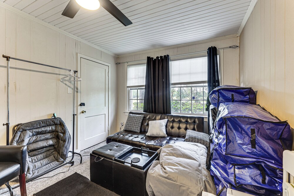 Spacious Retreat, 2 Miles to Tuskegee University