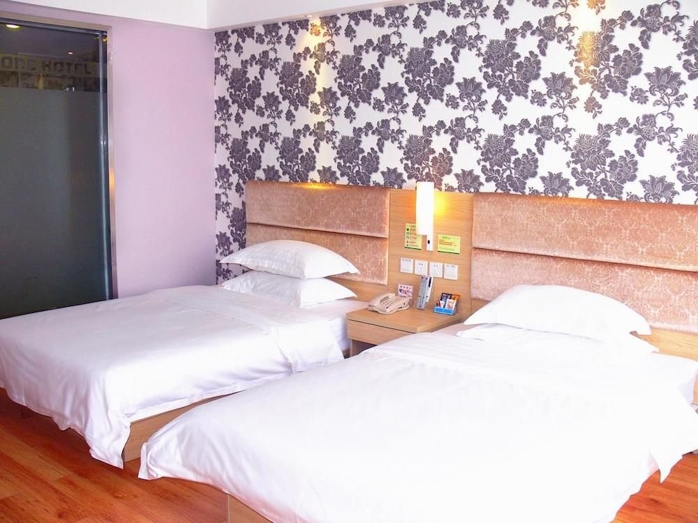Yulin Jingtong Business Hotel