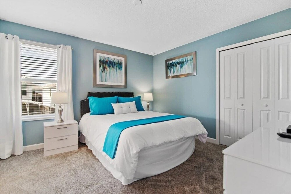 Champions Gate 8830 - Eight Bedroom Pool Home