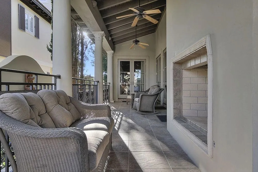 Shore Beach Working 4 Bedrooms 4 Bathrooms Home