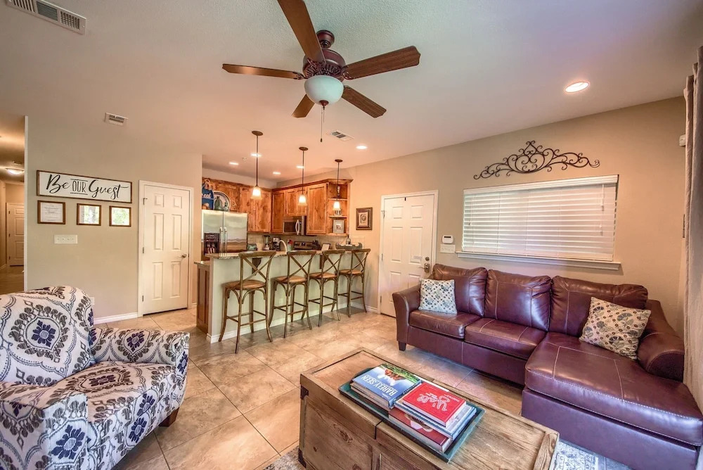 Rio Vida Rg104 3 Bedrooms 2 Bathrooms Condo