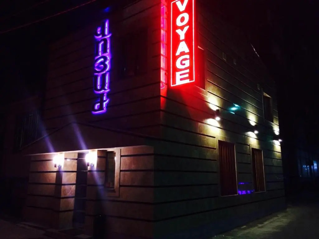 Voyage Hotel