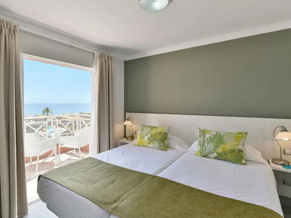 Chalet in Playa del Ingles Near Maspalomas Dunes