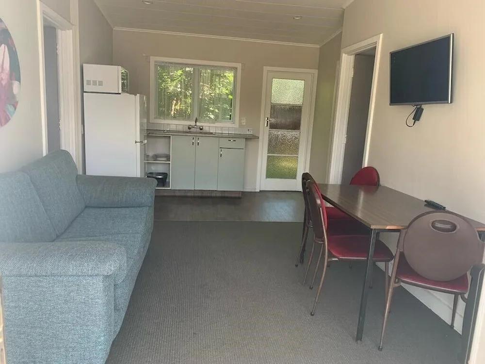 Apple Motor Inn