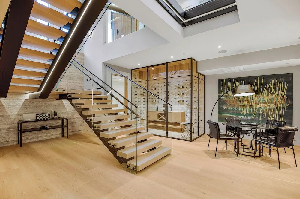 Hutton Modern