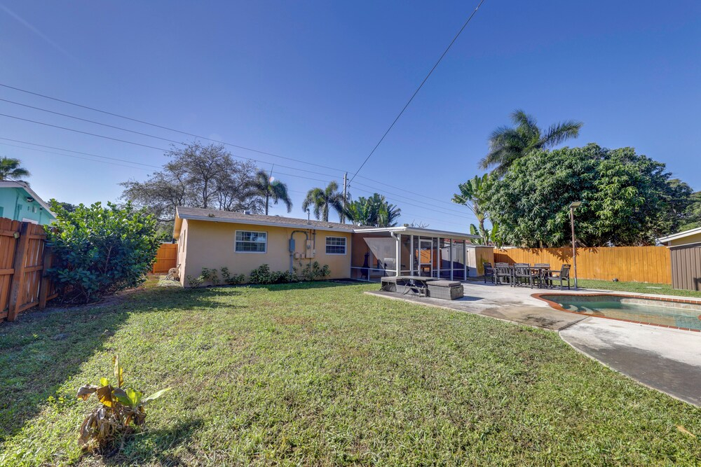 Grill & Games! Family Home, 3 Mi to Pompano Beach