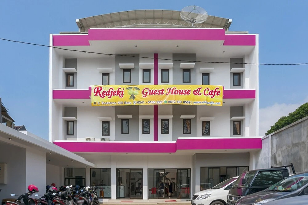 Redjeki Guesthouse by RedDoorz