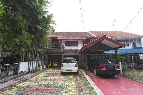 RedDoorz @ Cempaka Putih Barat
