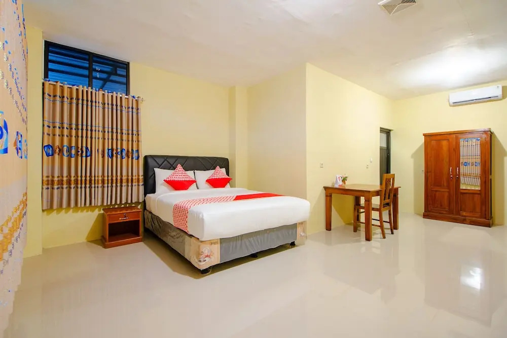 Oyo 2476 Maguwo Indah Homestay