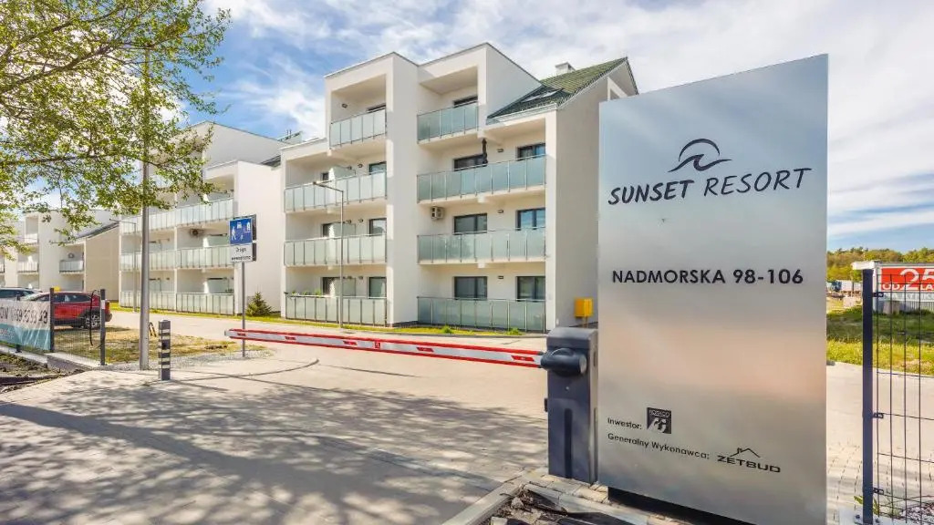 Sunset Resort, Sun & Snow