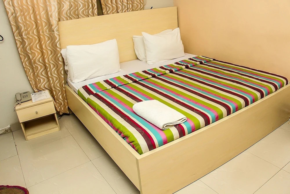 Choiceville Suites