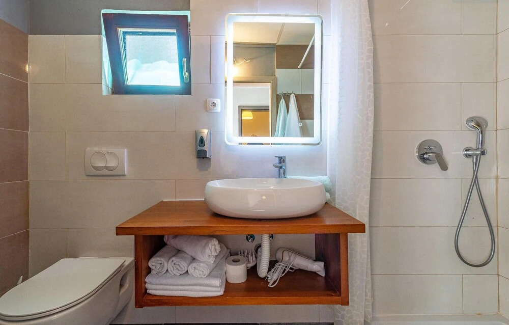 Stunning Apartment in Vir With 2 Bedrooms, Wifi and Outdoor Swimming Pool
