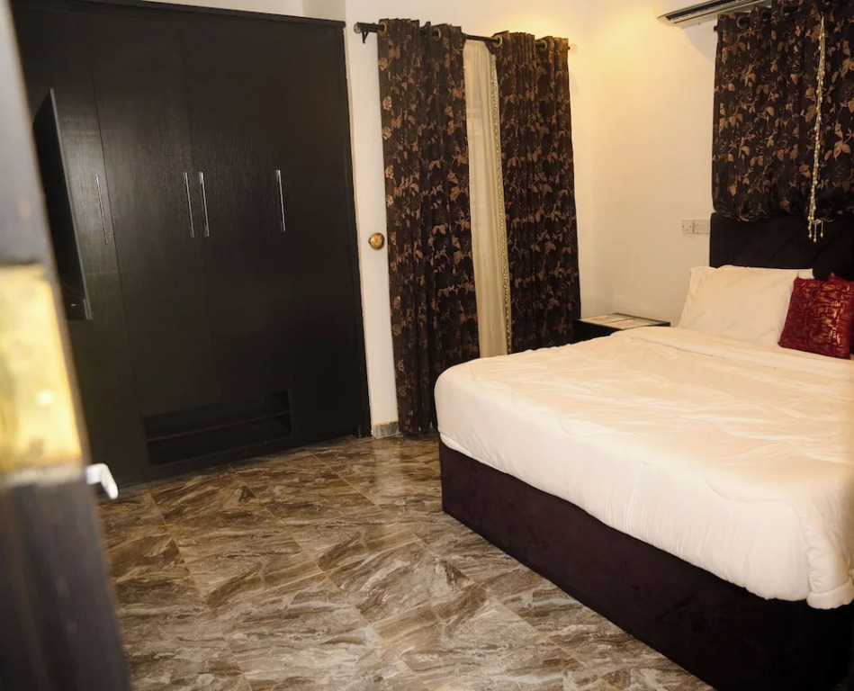 Cremyark Home Apartments