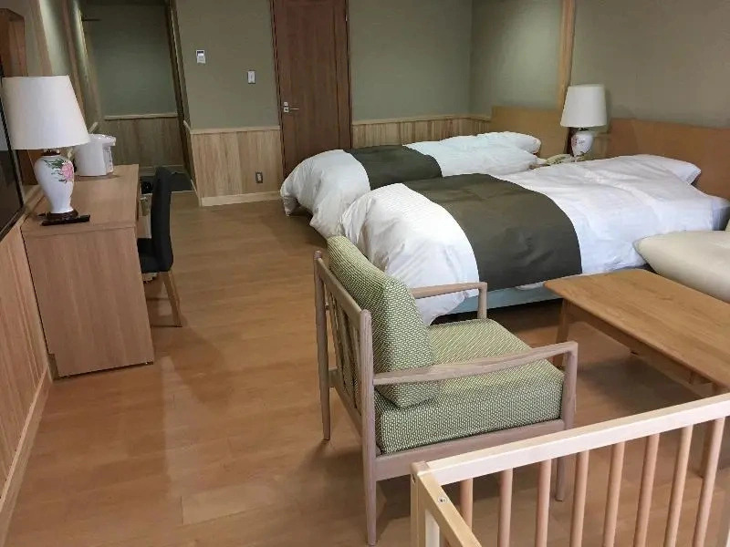 Nikko Astoria Hotel