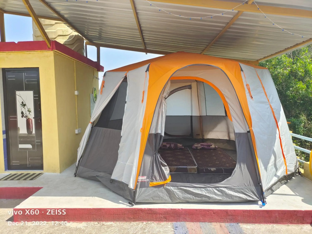 BIG DORM ROOM TENT Near MALPE BEACH