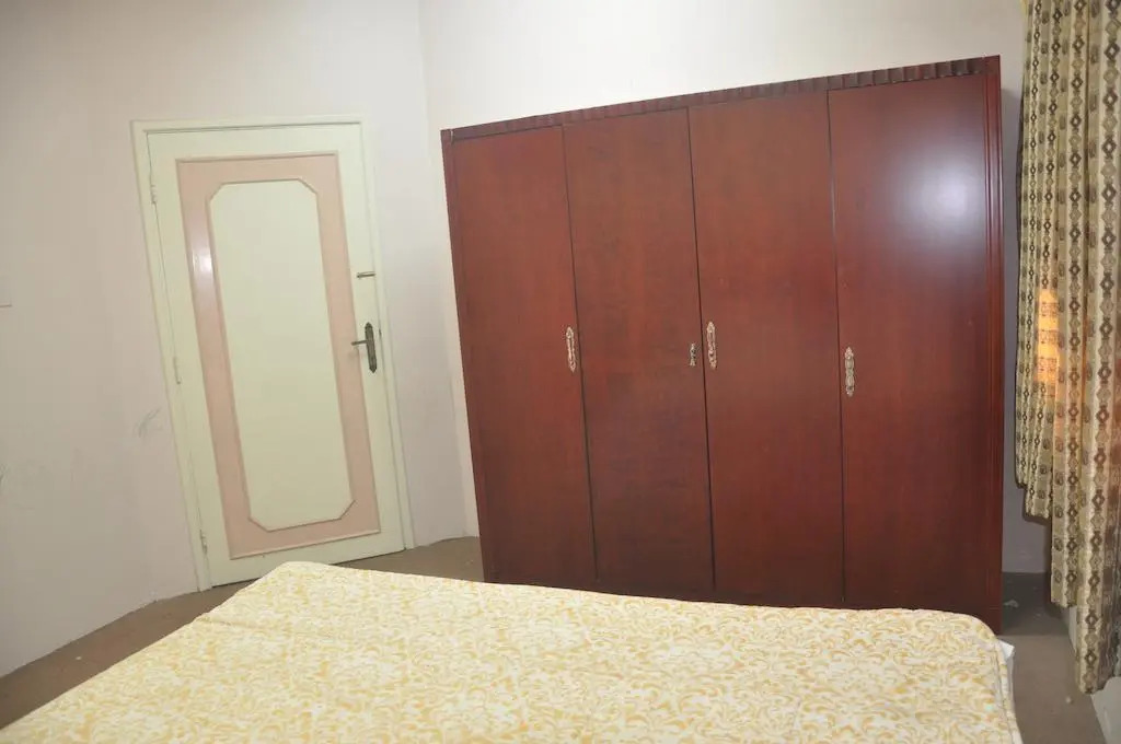 Qatif Building - Al Buainain Apartment