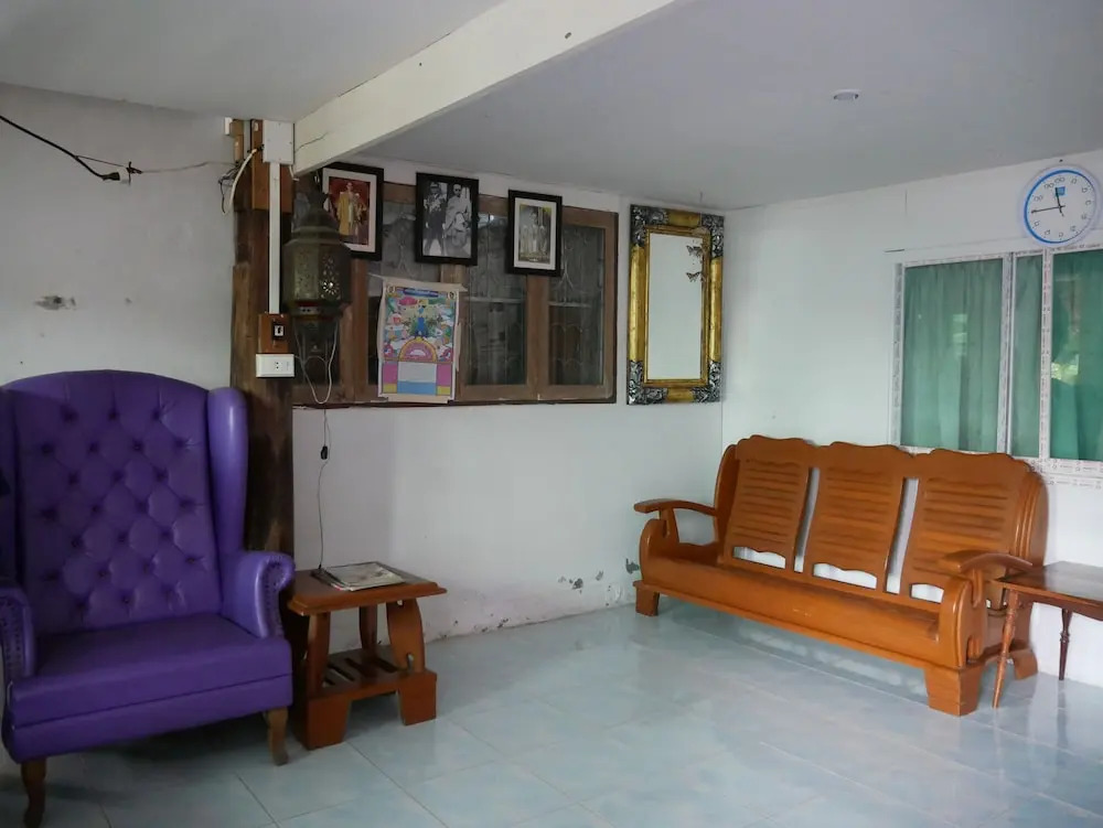 Chalong Homestay