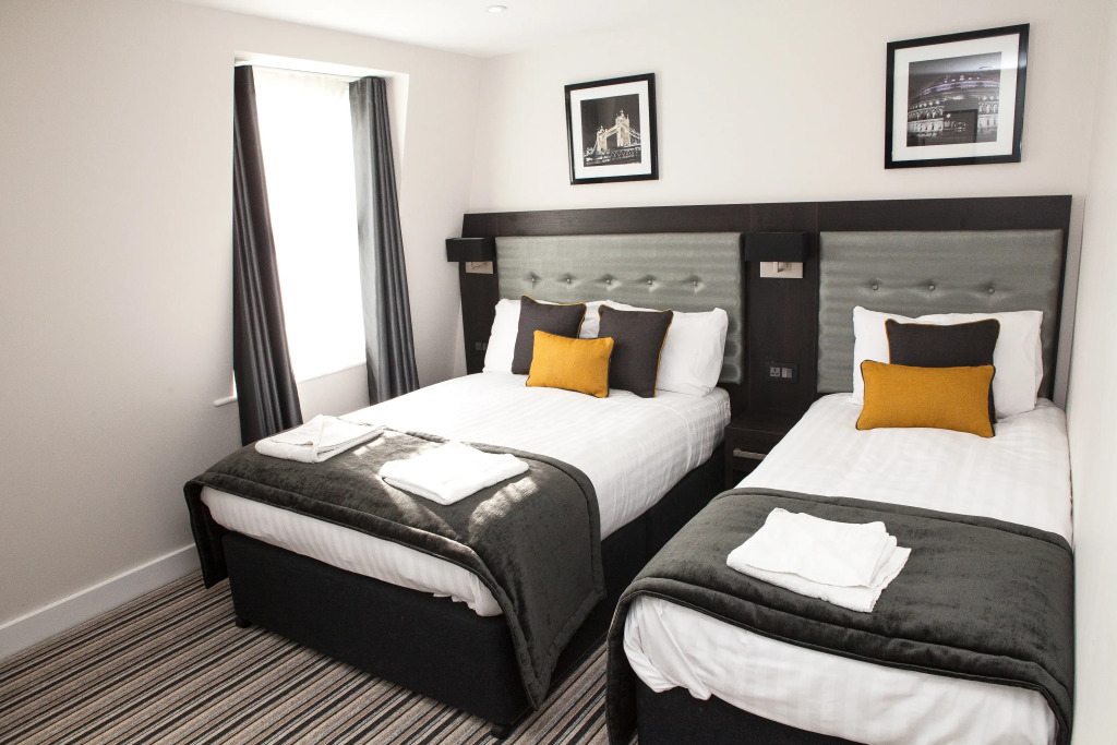 The Tudor Inn Hotel