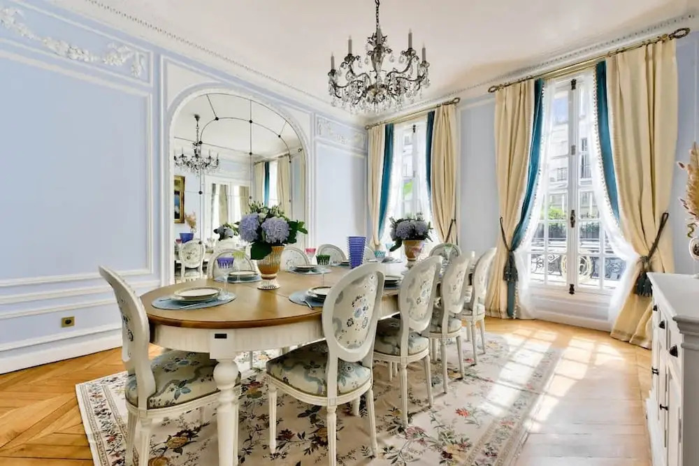 Noble Luxury Residence in the Heart of Paris