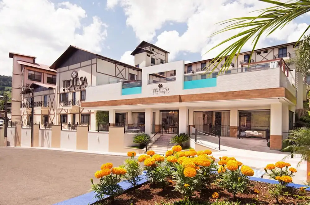 Hotel Tirolesa