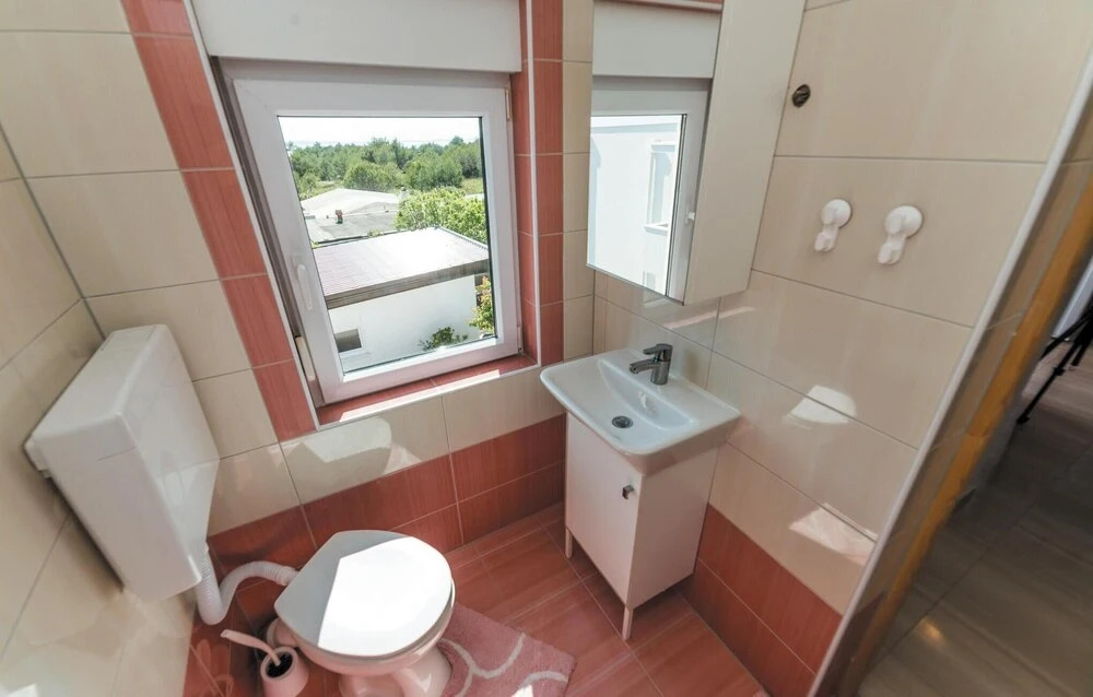 Stunning Apartment in Vir With 3 Bedrooms and Wifi