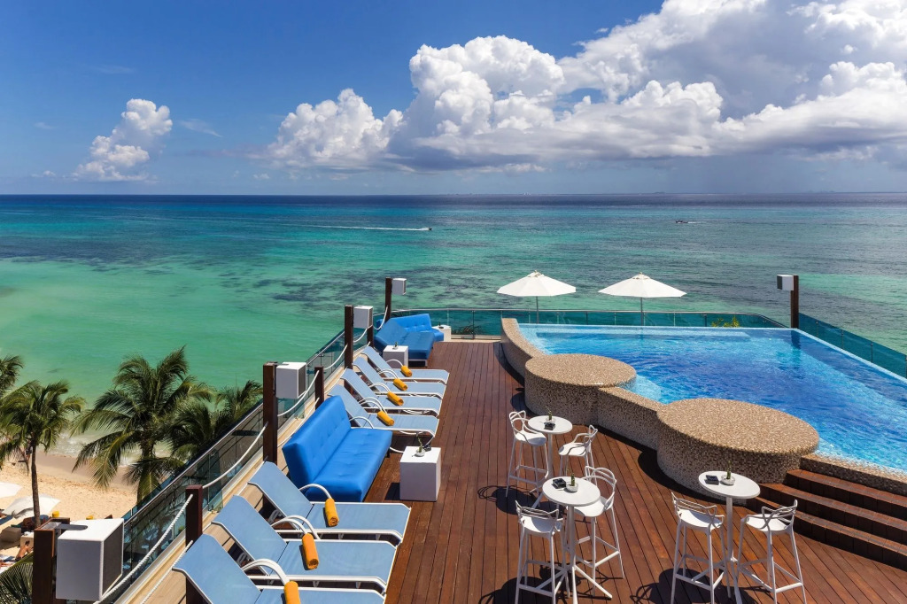 The Carmen Hotel - Ocean Front