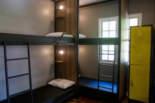 Um Hostel