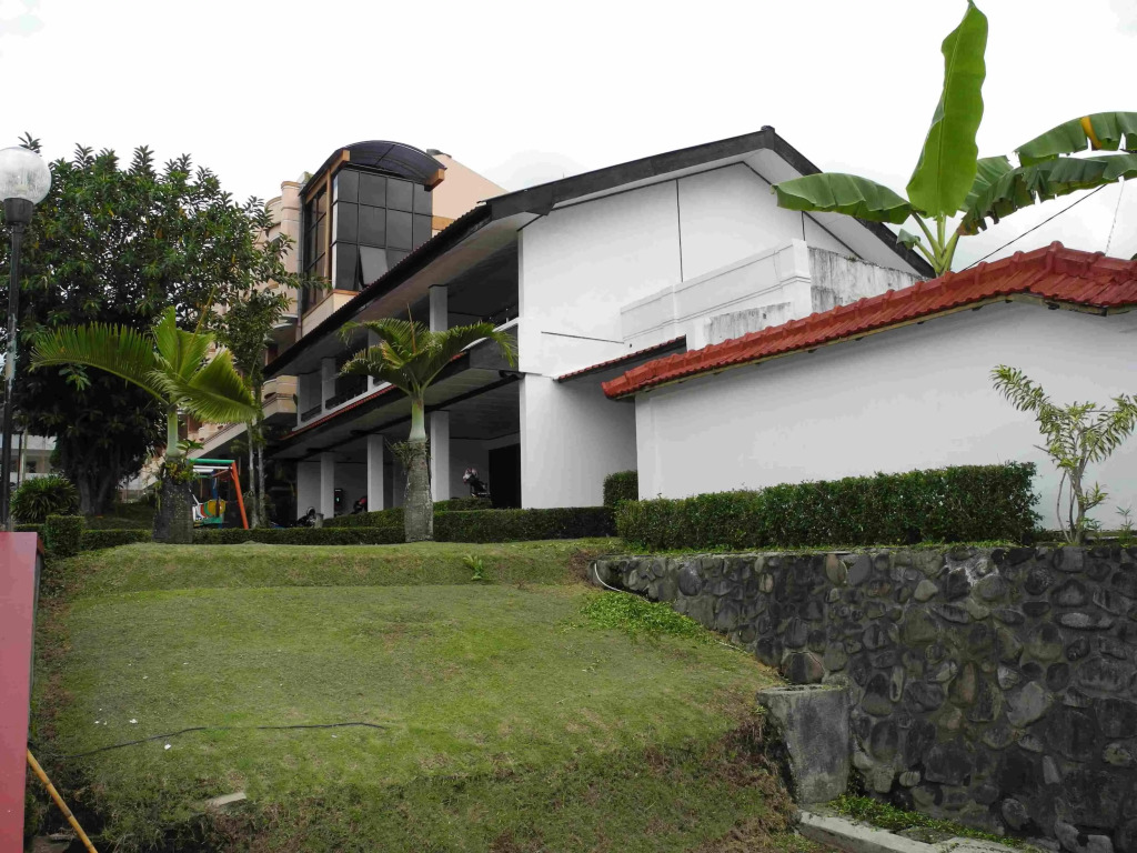 Aster Hotel & Restaurant