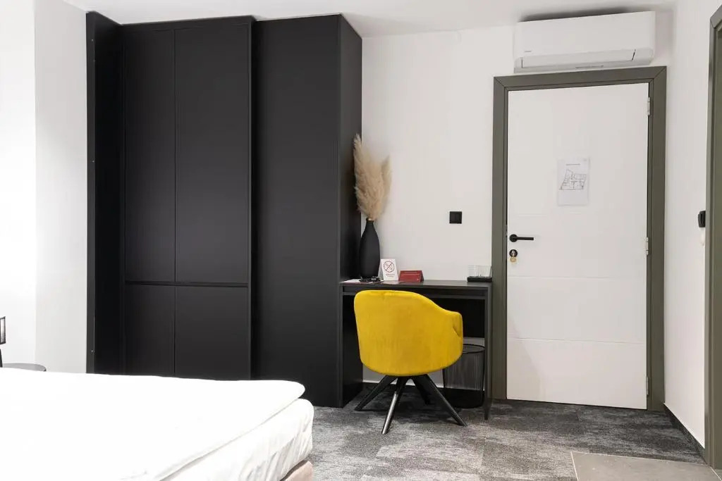 SAVOY residence