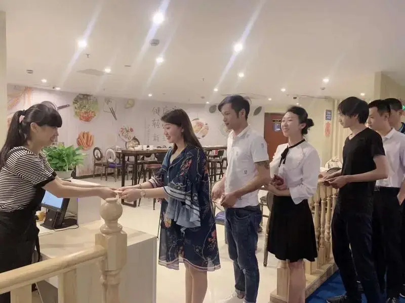 Shell Shanghai Songjiang District Xinqiao Town Xinqiao Hotel