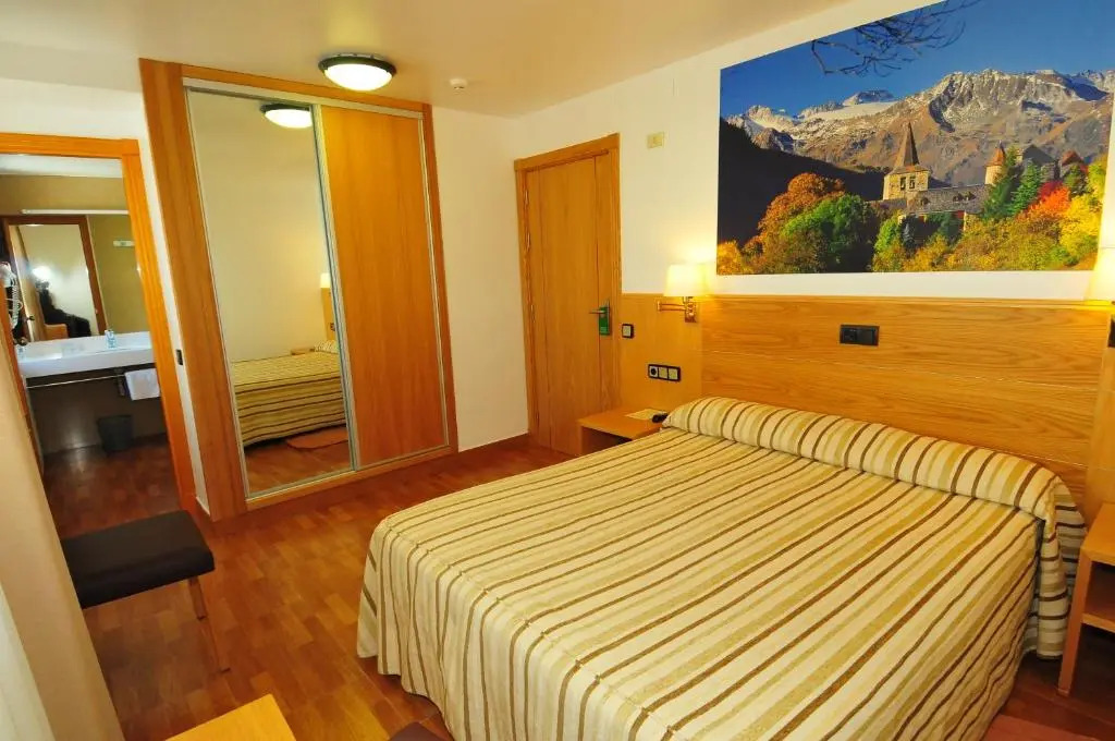 Hotel Lacreu